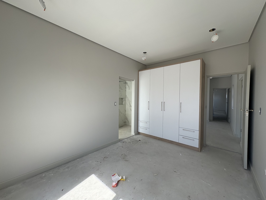 4 Bedroom Property for Sale in Sandown Western Cape